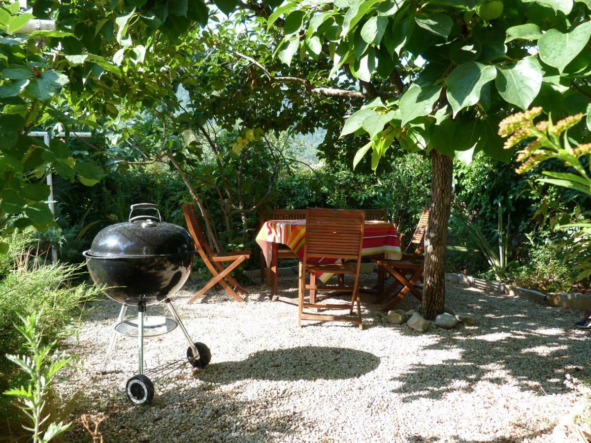 La Clairiere Vila Pierrelongue Exterior foto